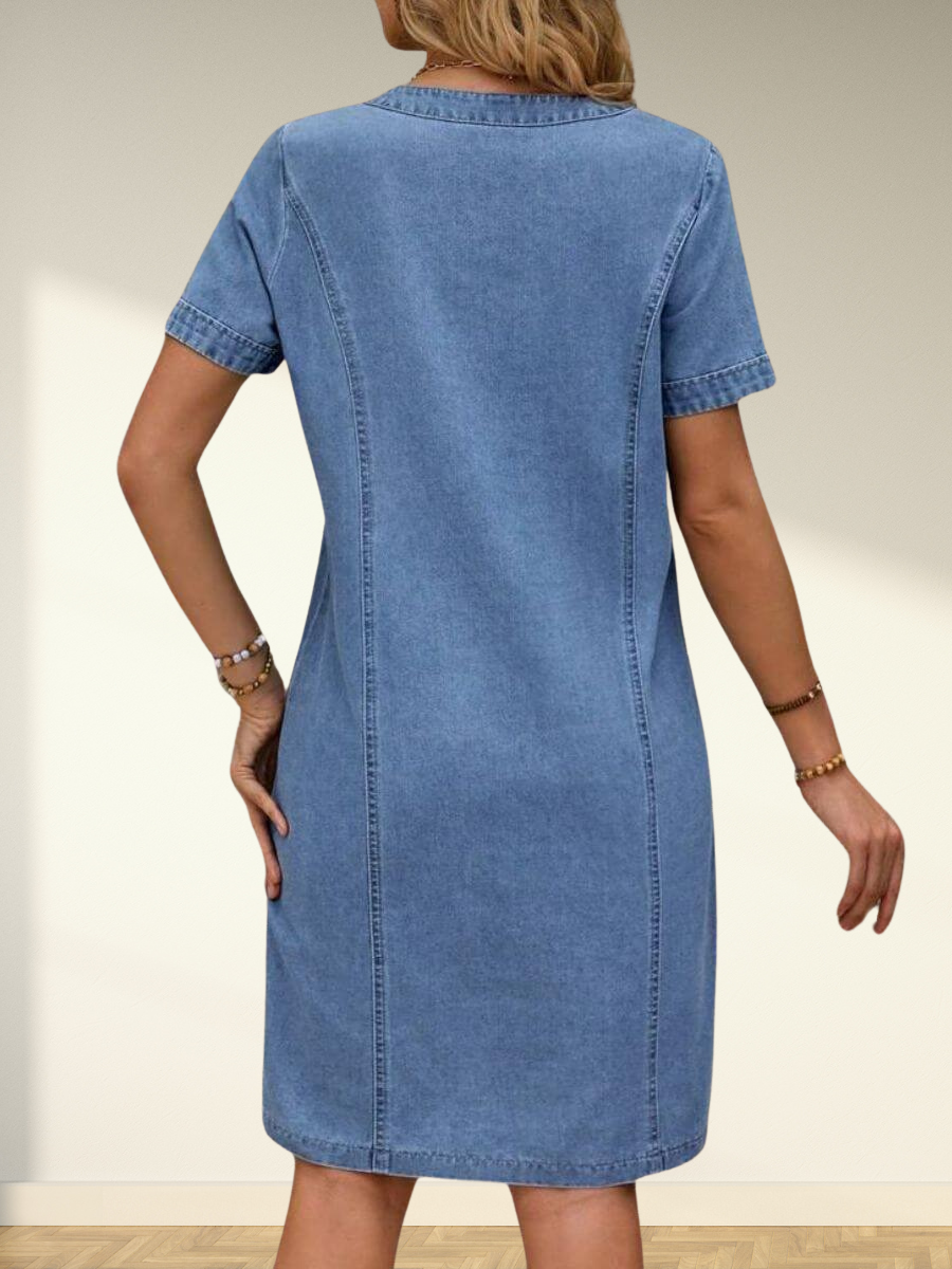 Sara™ – Mjuk och stilren denimklänning med fickor