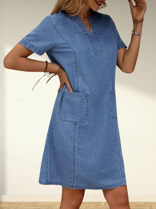 Sara™ – Mjuk och stilren denimklänning med fickor